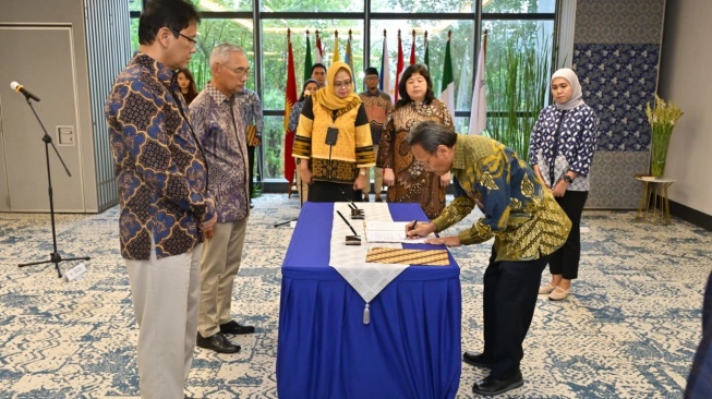 Direktur Jenderal Kekayaan Negara Lantik Ketua dan Anggota Dewan Direksi LPEI