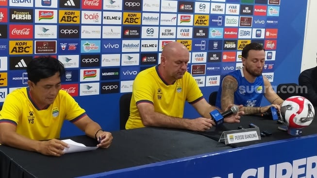 Rekor Tak Tersentuh! Persib Empat Laga Tak Terkalahkan dari Persija, Bojan Hodak Pede