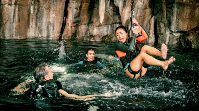 Film 47 Meters Down: Uncaged akan tayang Sabtu (10/1/2026) malam ini pukul 23.00 WIB di Trans TV. [YouTube]