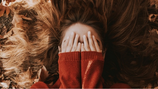 Internalized Misogyny: Ketika Perempuan Justru Melestarikan Ketimpangan