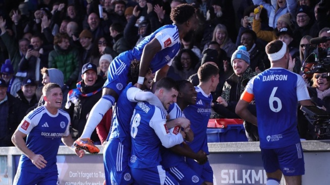 Profil Klub Macclesfield FC yang Dilatih Adik Wayne Rooney: Tim Amatir Ukir Sejarah di Piala FA