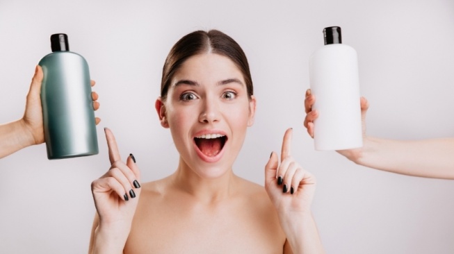 7 Rekomendasi Sampo Non SLS di Alfamart agar Rambut Halus Berkilau