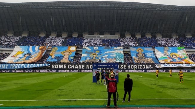 Bobotoh Padati GBLA, Bojan Hodak Sebut Atmosfer Laga Persib vs Persija Fantastis