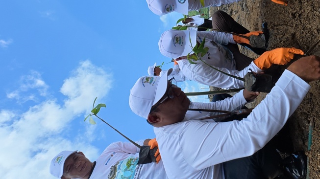 374.839 Pohon Ditanam PNM, Jejak Nyata Hijaukan Negeri di Hari Gerakan Satu Juta Pohon