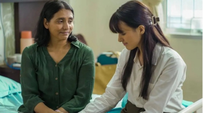 Dibintangi Mawar de Jongh dan Rey Bong, Ini Fakta Menarik Film Adaptasi Novel Khoirul Trian