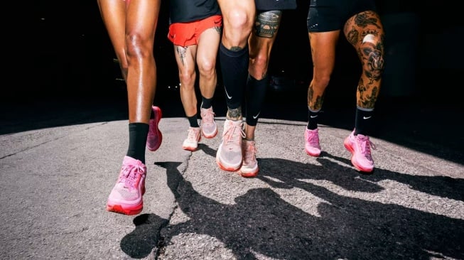 5 Sepatu Lari Terpopuler di Strava 2025: Desain Menarik, Ada Merek Lokal Murah