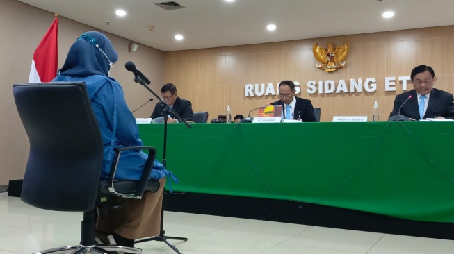 Dewas KPK Nyatakan Istri Tersangka Kasus K3 Bersalah, Dihukum Minta Maaf Secara Terbuka