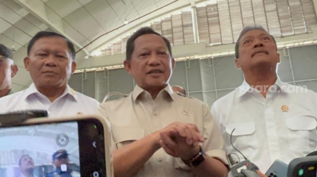 Tito Karnavian Tegaskan Lumpur Banjir Sumatra Tak Dijual ke Swasta: Akan Dipakai Buat Tanggul