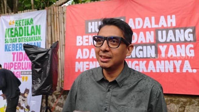 Dosen Hukum Tata Negara Fakultas Hukum Universitas Gadjah Mada (FH UGM), Zainal Arifin Mochtar alias Uceng. (Suara.com/Hiskia)
