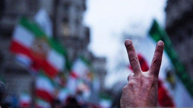 8 Fakta Mencekam Kerusuhan di Iran: Wasit Futsal dan Mahasiswi Jadi Korban, Dunia Menyorot!