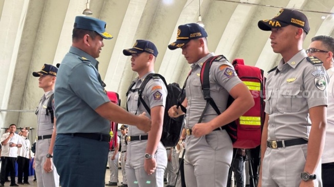 KKP Kerahkan 1.142 Taruna ke AcehSumatra, Fokus Bersihkan Lumpur Pascabencana