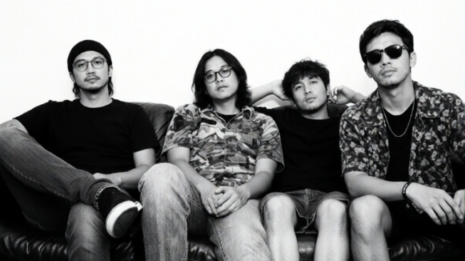 The Kampret Rilis "Sambatku": Anthem Baru bagi Pejuang 14 Jam Kerja