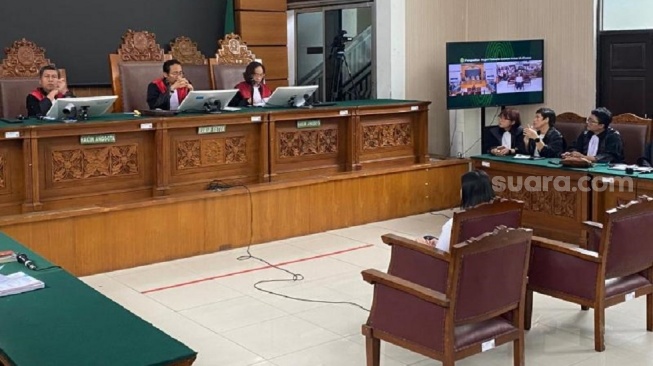 Tok! Laras Faizati Bebas dari Penjara, Hakim Jatuhkan Pidana Pengawasan 1 Tahun