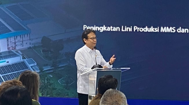 Menteri Kesehatan Budi Gunadi Sadikin dalam Peresmian Peningkatan Kapabilitas Lini Produksi MMS dan R&D Bayer Indonesia, Rabu (14/1/2026). (Suara.com/Fajar Ramadhan)