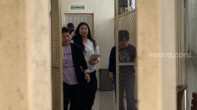 Jelang Vonis, Laras Faizati Berharap Hukum Lindungi Hak Bersuara: Doakan Saya Pulang Hari Ini