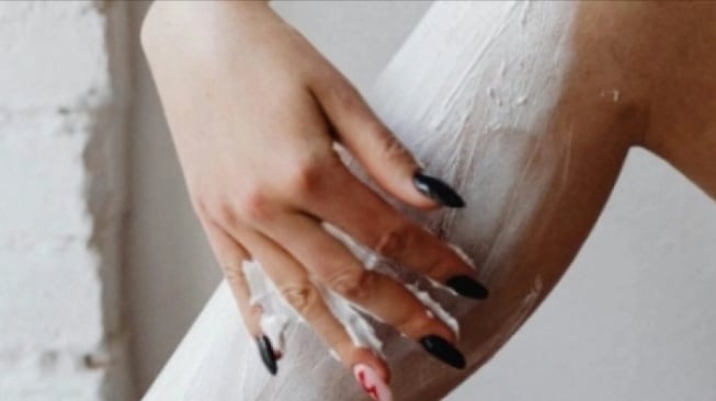 4 Body Scrub Glutathione, Solusi Eksfoliasi untuk Kulit Lebih Cerah Maksimal