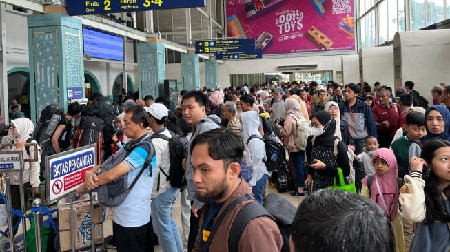 KAI Catat 88 Ribu Penumpang Tinggalkan Jakarta Selama Libur Isra Mikraj