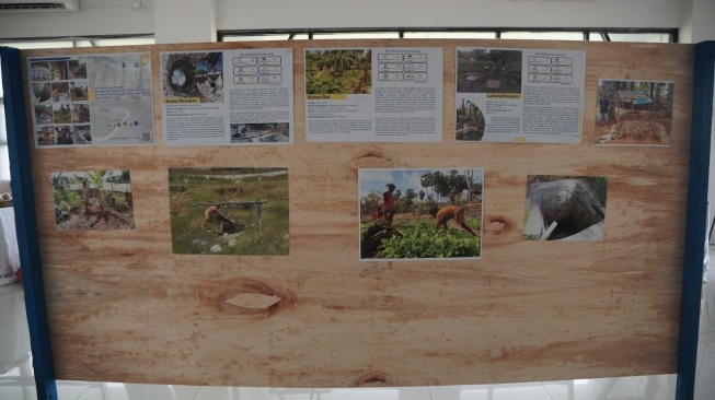 Etalase berisi beragam inovasi dari komunitas lokal di Kabupaten Sabu Raijua, Nusa Tenggara Timur.(Dokumentasi pribadi) 