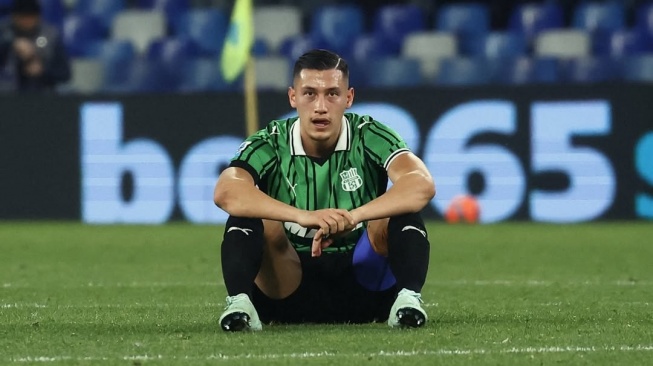 Sassuolo Kalah Tipis dari Napoli, Jay Idzes: Kami Bikin Pasukan Conte Kerepotan
