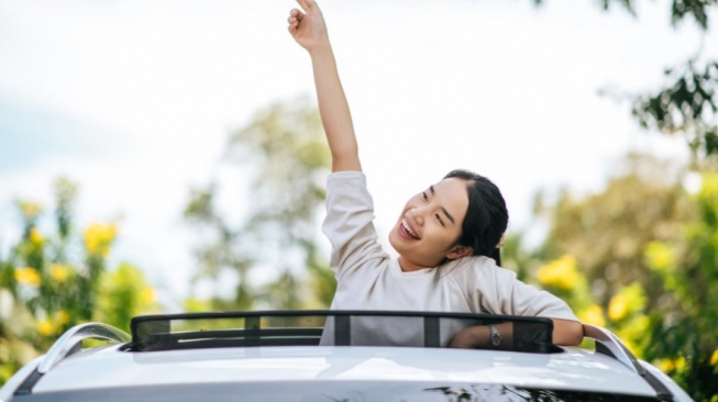 5 Rekomendasi Mobil Bekas Berfitur Sunroof di Bawah Rp100 Juta, Nyaman dan Tetap Stylish