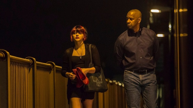 Film The Equalizer yang dibintangi Denzel Washington dan Chloe Grace Moretz akan tayang Senin (19/1/2026) malam ini pukul 21.00 WIB di Trans TV. [YouTube]