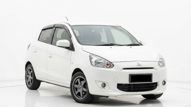 Senyaman Brio Seharga Motor 250cc? Cek Harga Mitsubishi Mirage 2014 Bekas