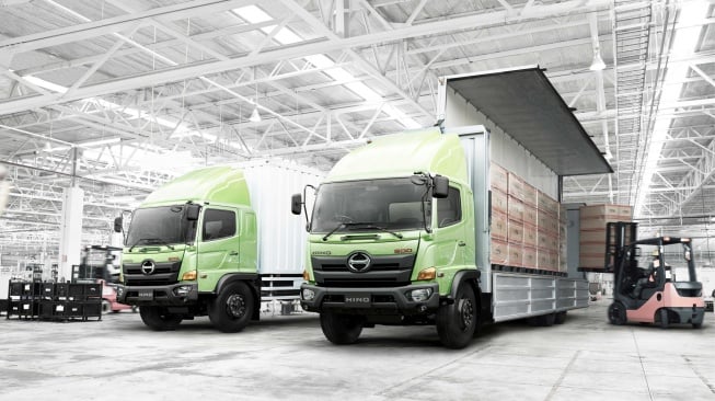 Hino Pertahankan Penguasaan Pasar Medium Duty Truck Indonesia