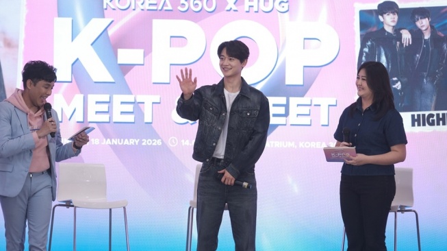 Lempar Gombalan hingga Resmi Cetak Handprinting, Meet and Greet Minho SHINee di Jakarta Pecah!