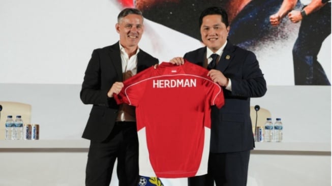 MomenPerkenalan John Herdman dan Pernyataan Erick Thohir yang Berkebalikan dengan Kenyataan