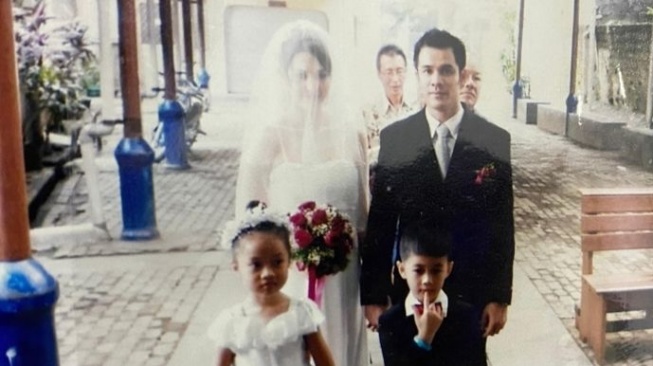 Aurelie Moeremans Diam-Diam Dibantu Sosok Ini saat Buktikan Kepalsuan Surat Nikah Roby Tremonti