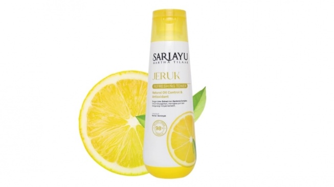 Sariayu Jeruk Refreshing Toner (Shopee)
