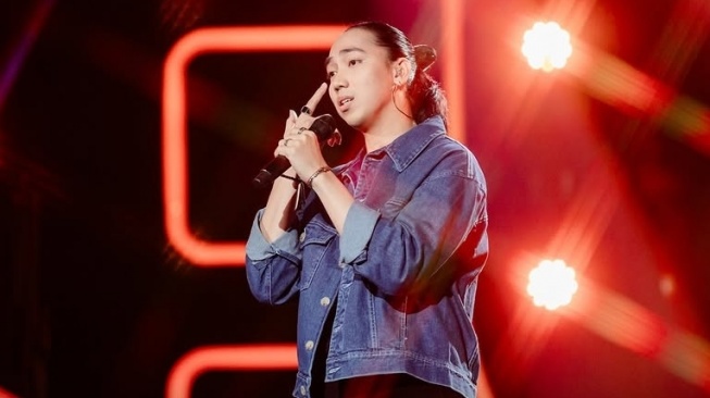 Dapat 2 Standing Ovation, Penampilan Dandy Panjawi di Indonesian Idol Dipuji Mirip Once
