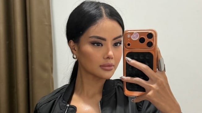 Siapa Ade Chaerunisa? Viral Petantang-petenteng Pamer Punya 3 Surat Tanah