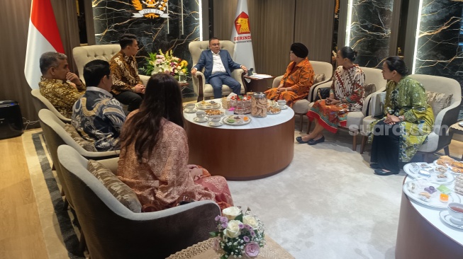 Gusti Purbaya Temui Dasco di DPR, Konflik Keraton Solo Sempat Disinggung