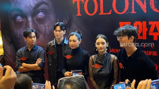 Gala premiere film Tolong Saya! Dowajuseyo di kawasan Kuningan, Jakarta Selatan pada Rabu, 21 Desember 2026. [Suara.com/Tiara Rosana]