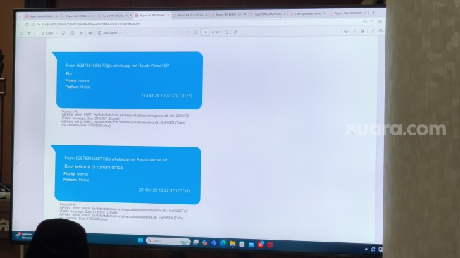 Jaksa menampilkan bukti percakapan Raudi di sidang lanjutan perkara dugaan korupsi dana hibah pariwisata Kabupaten Sleman tahun anggaran 2020 di Pengadilan Tindak Pidana Korupsi (Tipikor) Pengadilan Negeri Yogyakarta, Senin (19/1/2026) kemarin. [Suara.com/Hiskia]