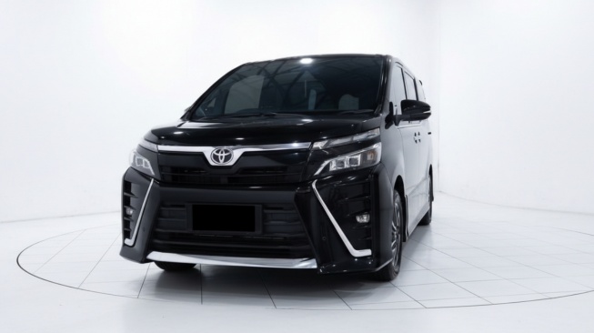 4 Pilihan Mobil Semewah Toyota Voxy Harga di Bawah Yamaha XMAX, Nyaman dan Anti Hujan Pas Buat Mudik