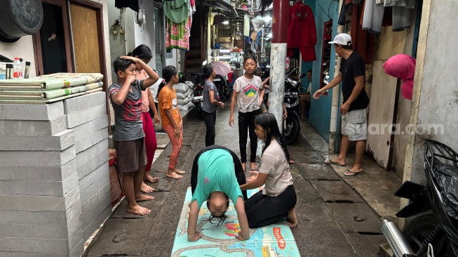 Anak-anak Indosalto saat saat akrobatik. (Suara.com/ Dinda Pramesti K)