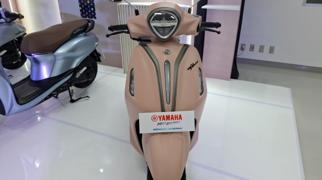 Yamaha Grand Filano Hybrid Hadirkan Update Warna Baru. (SUARA.COM/Manuel Jeghesta).