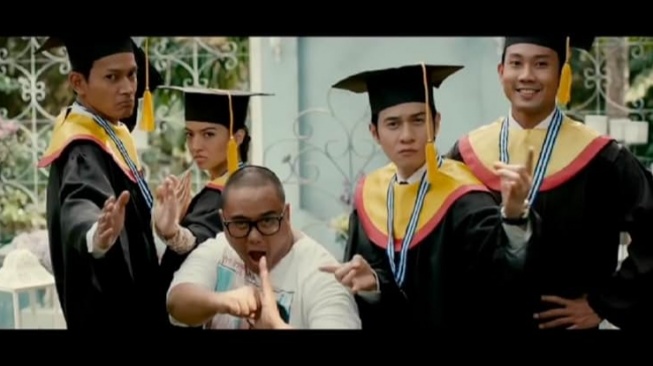 Nostalgia Film 5 cm: Antara Keindahan Mahameru dan Kekuatan Persahabatan