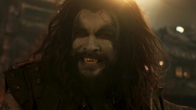 Cuplikan Terbaru Film Supergirl: Jason Momoa Tampil Garang sebagai Lobo