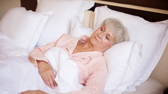 4 Bantal Terbaik Empuk Mirip di Hotel untuk Lansia, Anti Sakit Leher Mulai Rp100 Ribuan