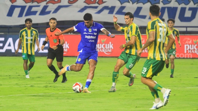 Persib Bandung Menang Tipis atas PSBS Biak, Ini Kata Bojan Hodak