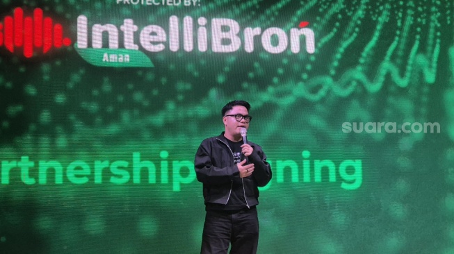 Sergio Ticoalu, Head of Marketing Infinix Indonesia dalam jumpa pers di Jakarta, Selasa (27/1/2026). [Suara.com/Dythia]