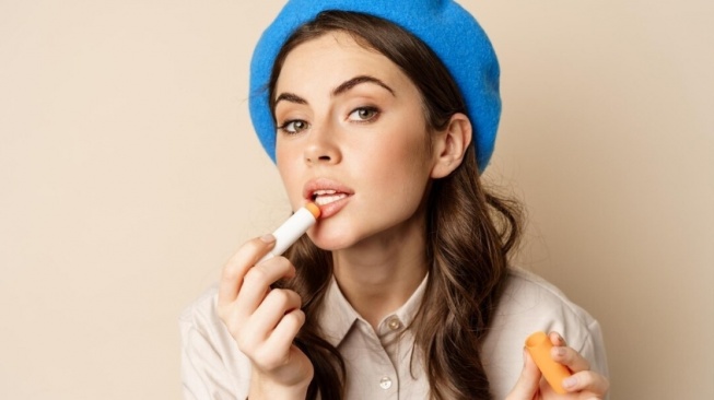 6 Lip Balm Mengandung SPF Cocok untuk Cuaca Kering dan Berangin