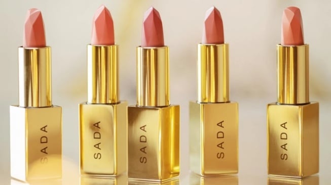 SADA Satin Seduction Lipstick (Shopee/SADA HYBRID BEAUTY Shop)