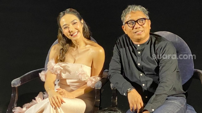 Gisella Anastasia dan Reka Wijaya di acara konferensi pers film Balas Budi di kawasan Menteng, Jakarta Pusat, Selasa (27/1/2026). [Tiara Rosana/Suara.com]