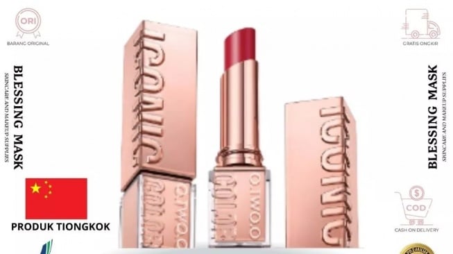 O.TWO.O Haute Hydrating Satin Lipstick (Shopee/Blessing Mask Official Store)