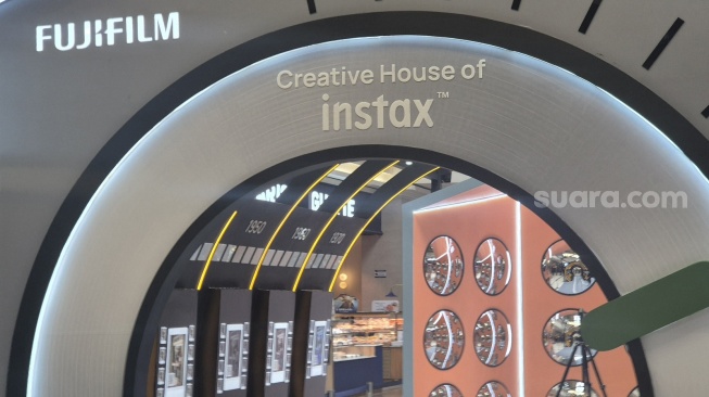 Peluncuran instax mini Evo Cinema dan instax mini Link+ di Jakarta, Rabu (28/1/2026). [Suara.com/Dythia]