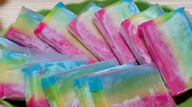 Asal-usul Es Gabus, Jajanan Jadul yang Viral Dikira Terbuat dari Spons